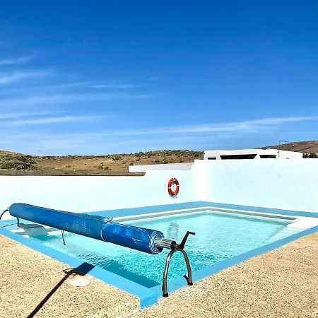 Villa Casa Rural Con Piscina, Wifi Y Estupenda Vistas A Volcan, Lanzarote *