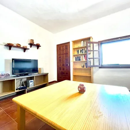 Villa Casa Rural Con Piscina, Wifi Y Estupenda Vistas A Volcan, Lanzarote