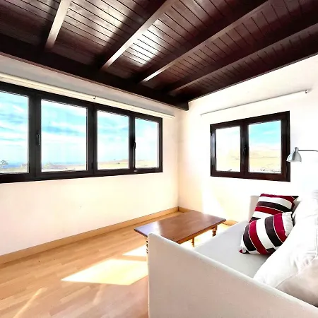 Casa Rural Con Piscina, Wifi Y Estupenda Vistas A Volcan, Lanzarote *