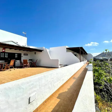 Casa Rural Con Piscina, Wifi Y Estupenda Vistas A Volcan, Lanzarote *